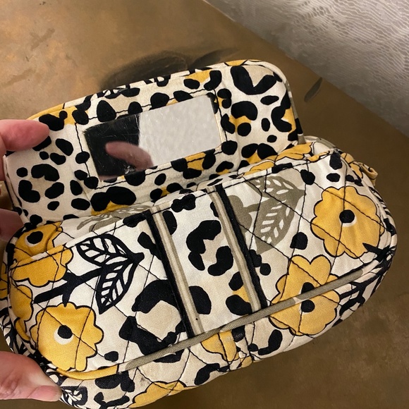 Vera Bradley LEOPARD Mini Bag Makeup Mirror clutch - Picture 2 of 5